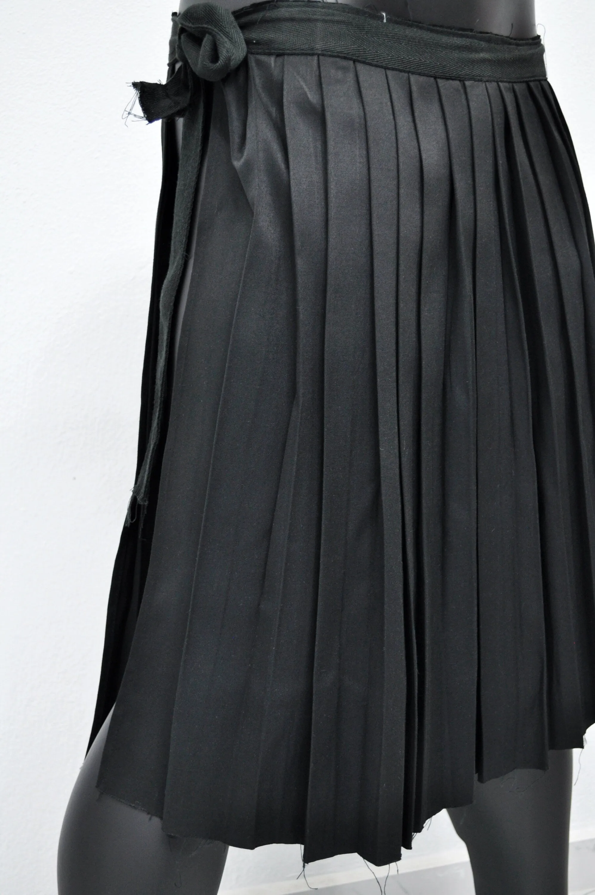 Dark Black Essentials Kilt,Wrap Mid-Lenght Skirt/Pleated Crossover,Wear it with Drop Crotch Pants/Adult Sarrouel Japanese Harem,Hakama-BB219