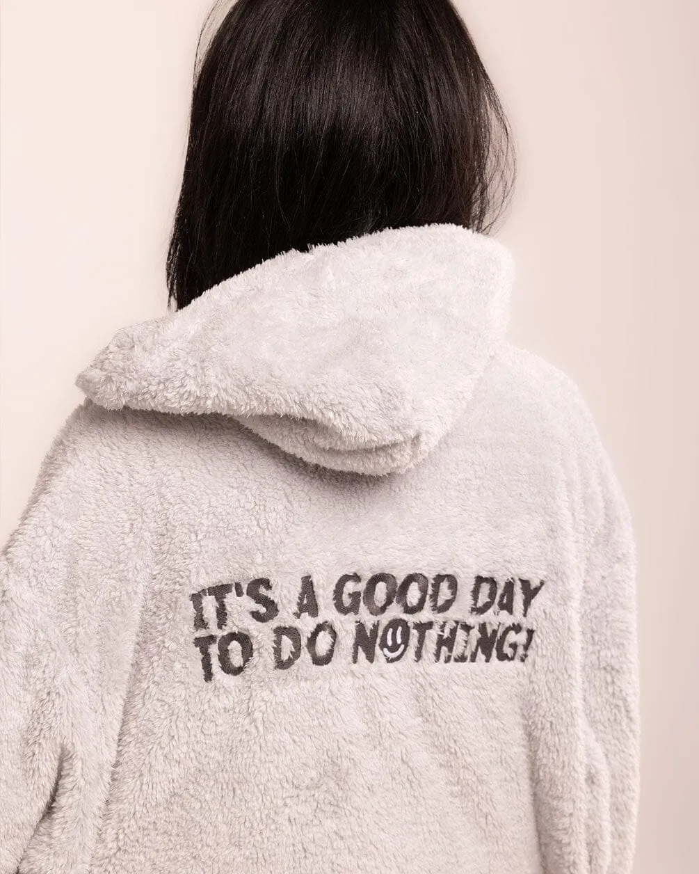 Do Nothing Robe