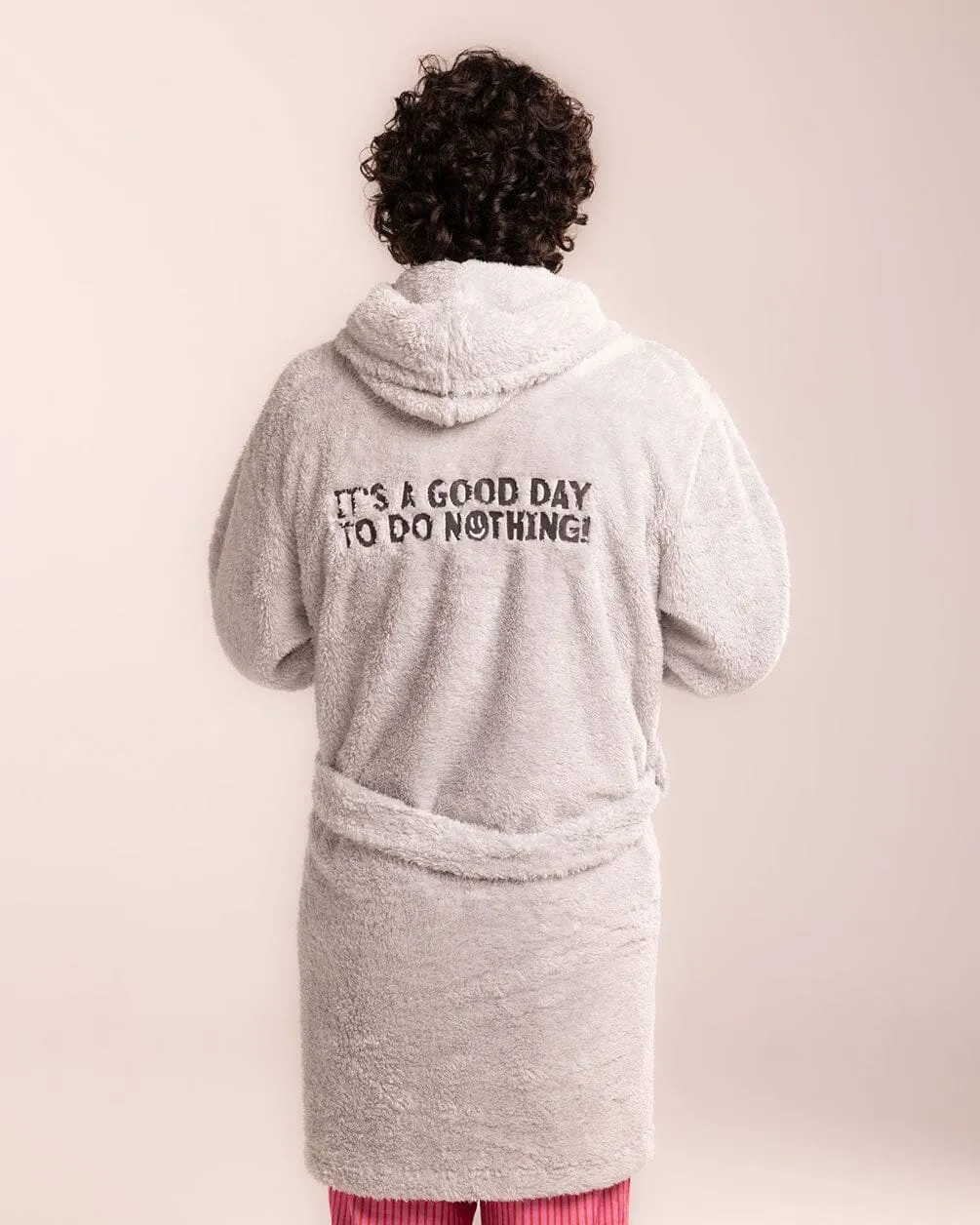 Do Nothing Robe