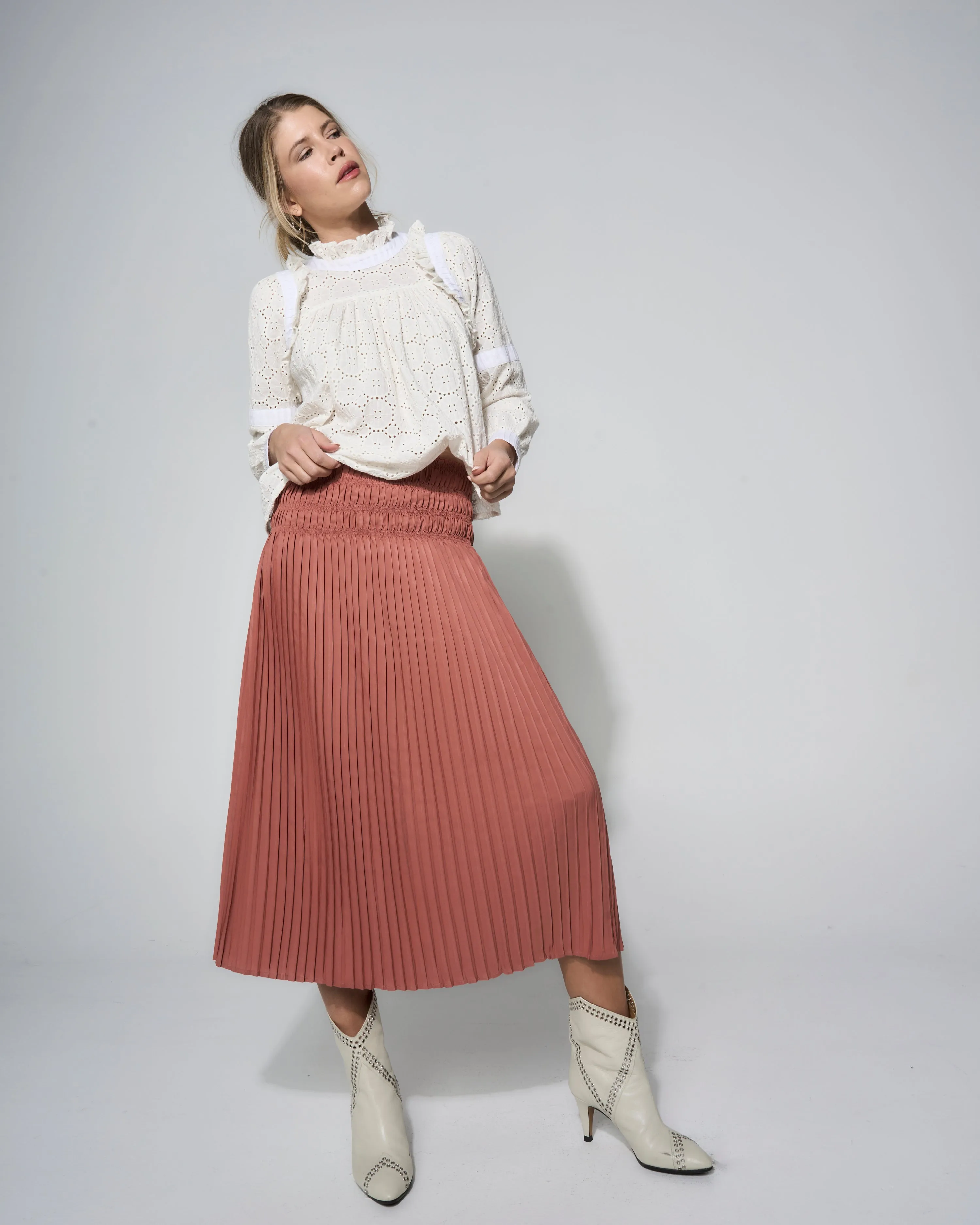 ELEA Coral pink pleated midi skirt