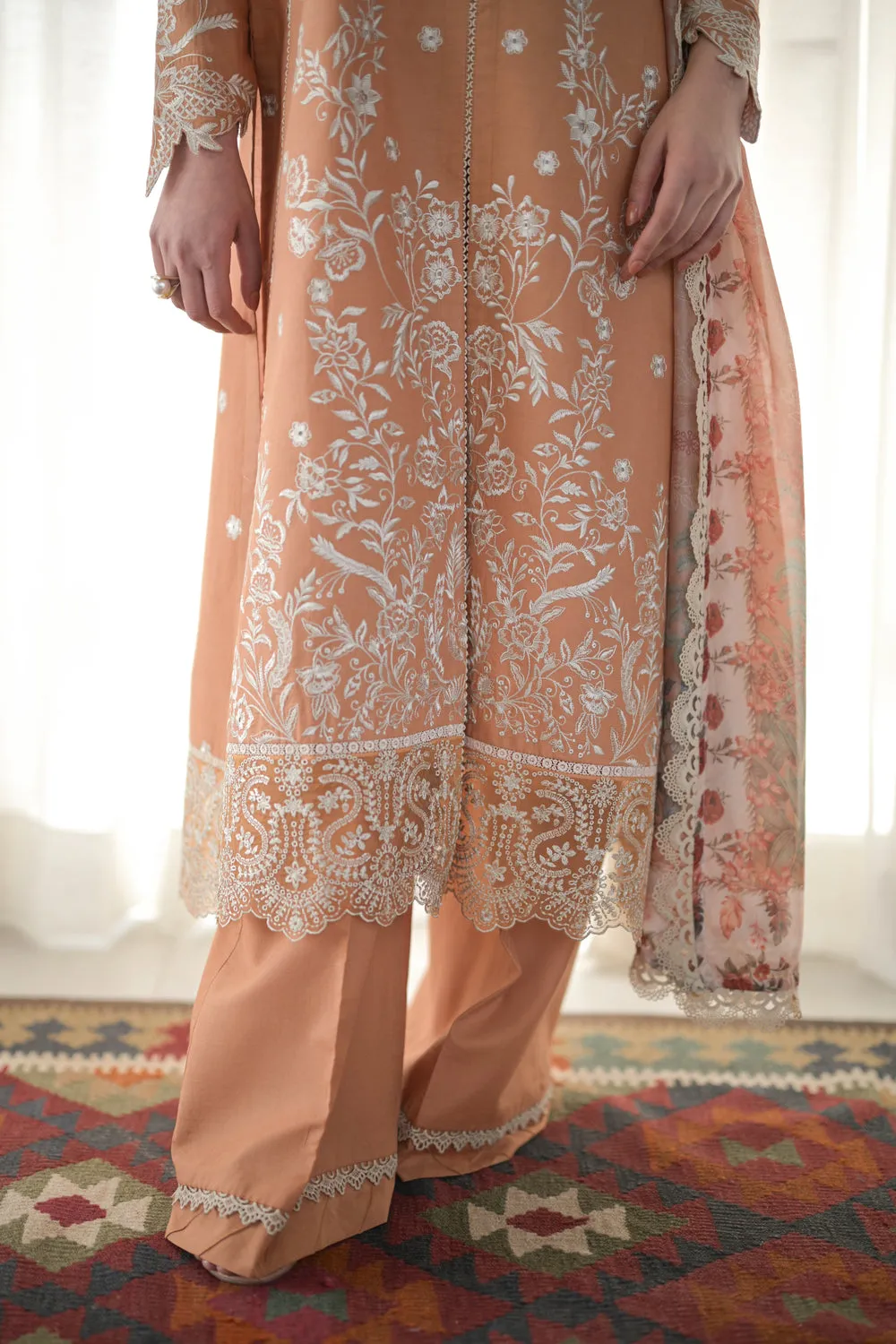 Luxury Lawn Vol 2 '24 - Peach Sand - Nel-24614 (Rts)