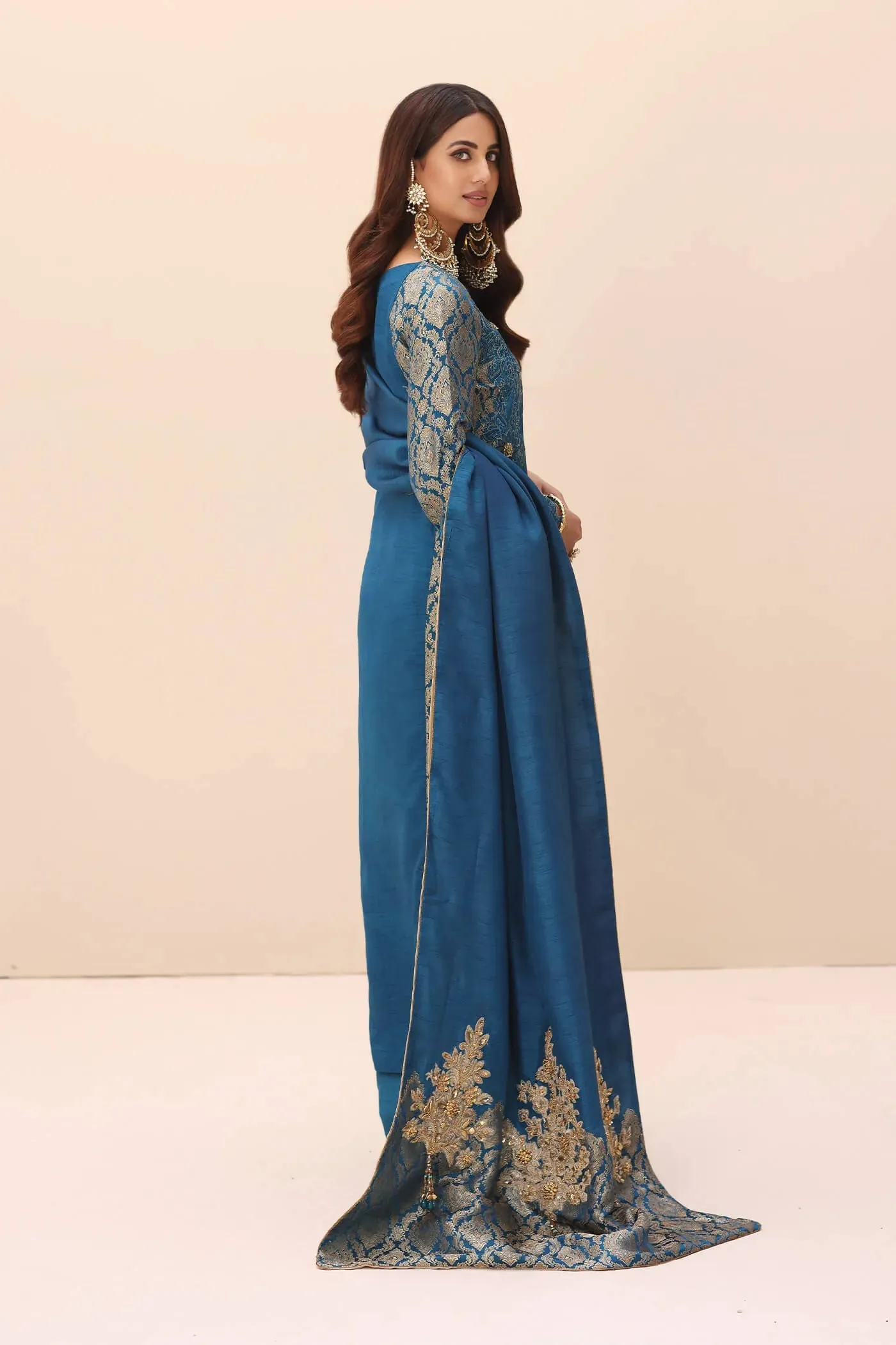 Musferah Saad | Ethereal Embrace | SAPPHIRE ELEGANCE